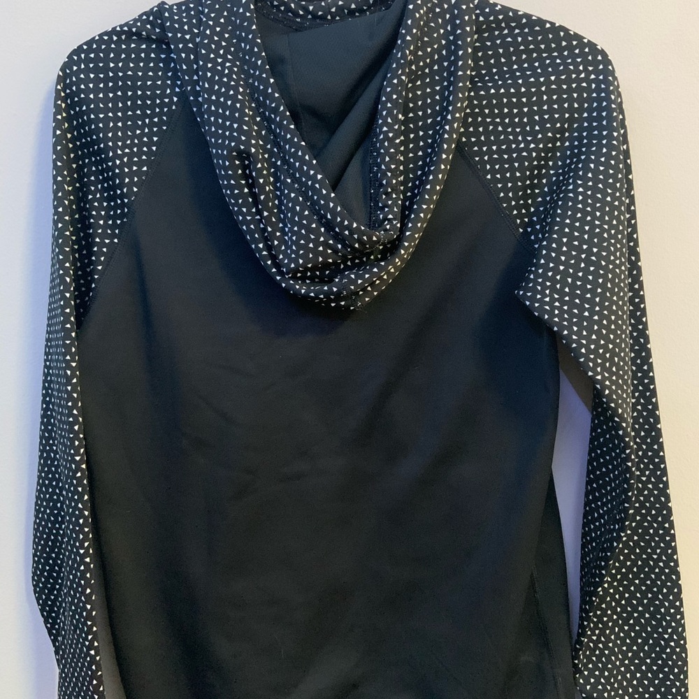 Clothes - Picture 3 of 3